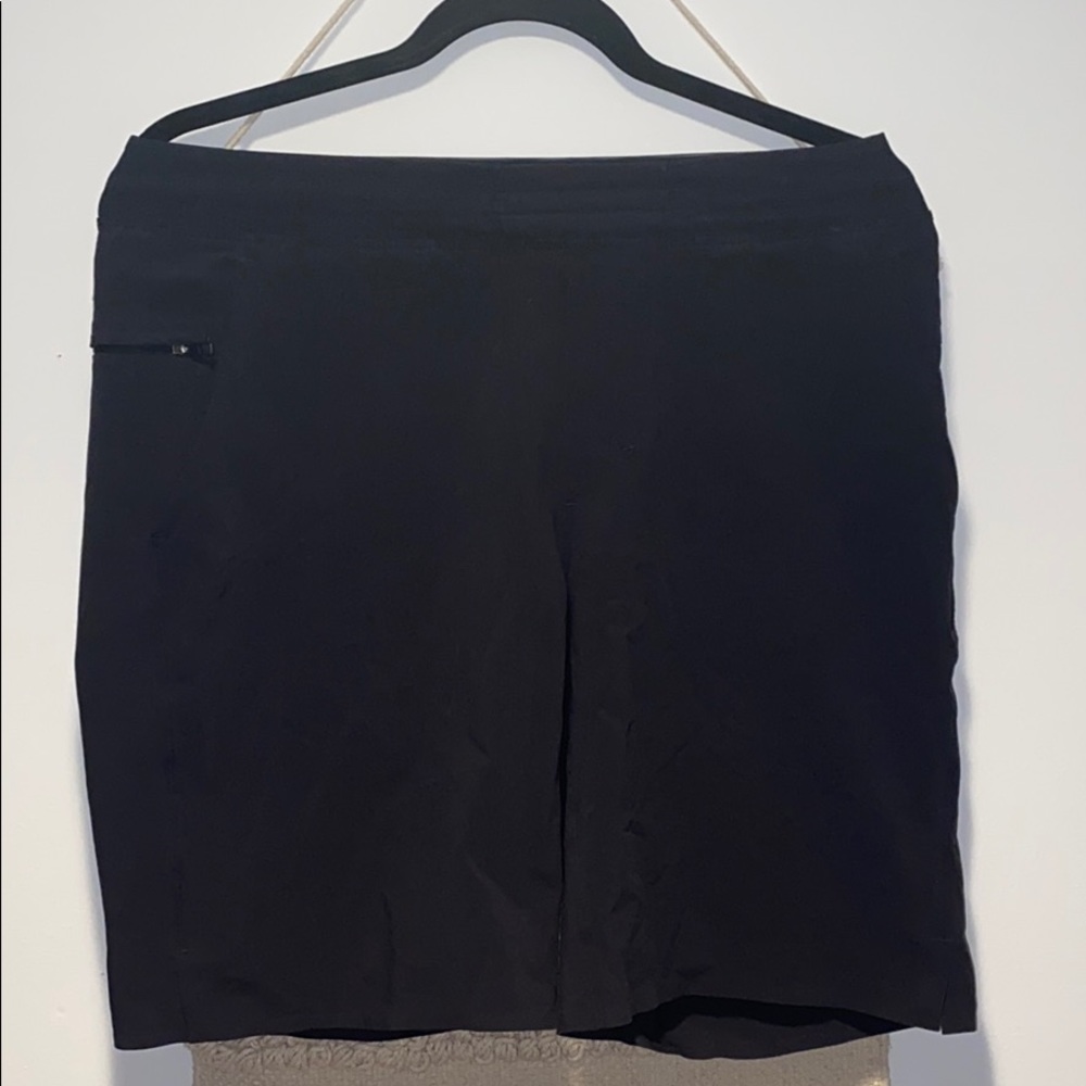 Lululemon T.H.E Short License to train